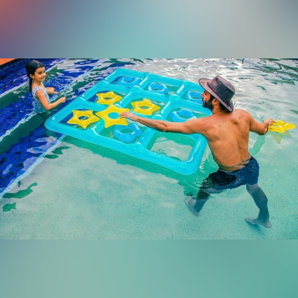 NIP, Coconut Grove Inflatable Floating Tic Tac Toe Reef Gang 4’7” Wide Pool Game